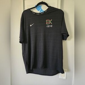 Nike athletic tee